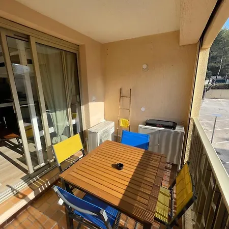 Studio Climatise Piscine Et Proche Plage Sanary-sur-Mer Exterior photo