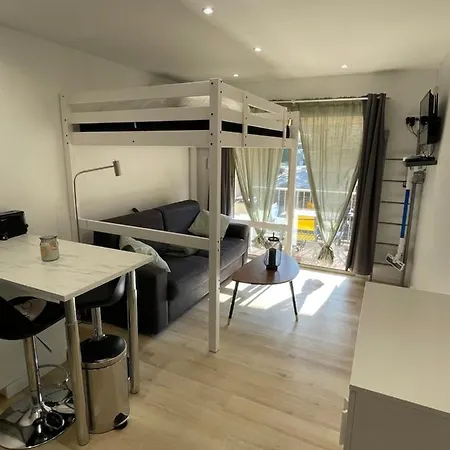 Studio Climatise Piscine Et Proche Plage Sanary-sur-Mer Exterior photo